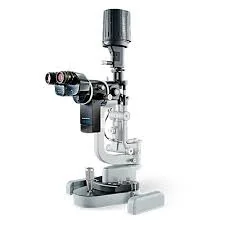 Lampe à fente de diagnostic